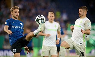 Bielefeld und Bremen lieferten sich eine umkämpfte Partie. - Bernd Thissen/dpa