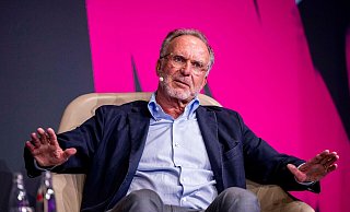 Karl-Heinz Rummenigge will den Kuss-Eklat nach dem WM-Finale nicht überbewerten. - David Inderlied/dpa