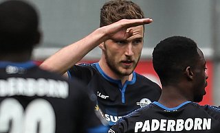 Hier jubelt SCP-Stürmer Dennis Srbeny über seinen 1:1-Treffer im Rückspiel gegen Hoffenheim. Es sollte das letzte Saisontor des England-Rückkehrers sein. - picture alliance