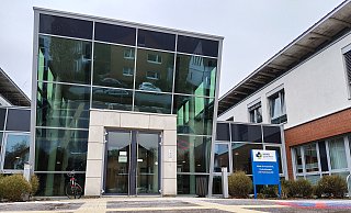 Der 24-Jährige wurde in der Psychatrie der Kreiskliniken Herford-Bünde eingewiesen. Am nächsten Tag wurde er wieder entlassen. - Jan-Henrik Gerdener