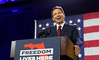 Ron DeSantis, amtierender republikanischer Gouverneur von Florida. - Rebecca Blackwell/AP/dpa