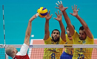 Der brasilianische Volleyballer Wallace De Souza () in Aktion. - Luca Bruno/AP/dpa