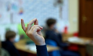 Seit dem 22. Februar sind die Schulen für einige Jahrgänge wieder geöffnet. - picture alliance/dpa/dpa-Zentralbild