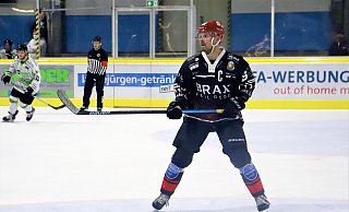 Bereit fürs Auftaktspiel: Die Herforder um ihren neuen Kapitän Björn Bombis starten mit einem Heimspiel gegen Rostock. - Jürgen Feyerabend