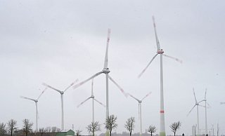 Windräder - Wann fällt die Umlage nach dem Erneuerbare-Energien-Gesetz (EEG)?. - Foto: Marcus Brandt/dpa
