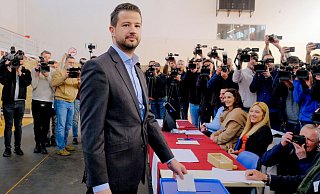 Jakov Milatovic ist klarer Gewinner bei der Präsidentenwahl in Montenegro. Der Wirtschaftswissenschaftler befürwortet unter anderem eine Annäherung an Serbien. - Risto Bozovic/AP/dpa