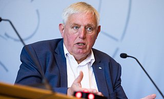 Auch der CDU-Arbeitnehmerflügel-Chef Karl-Josef Laumann spricht sich für die Verschärfung des Bürgergelds aus. - Rolf Vennenbernd/dpa