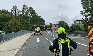 Der Hubschrauber landete auf der Brücke. - Charlotte Mahncke