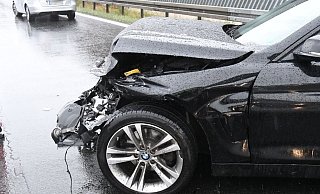 Wie auf diesem Symbolfoto blieb auch der BMW des jungen Bielefelder Trios kaputt auf der Autobahn 2 liegen. - Symbolfoto Andreas Eickhoff