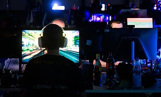 Das Bundeswirtschaftsministerium veröffentlichte eine Förderrichtlinie samt Förderaufruf, allerdings gelten starke Einschränkungen. (Archivbild) - Julian Stratenschulte/dpa