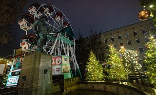 dunkler Weihnachtsmarkt Bielefeld Gedenkminute Mageburg - Mueller