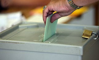 Am 13. September werden Karten bei den Koummalwahlen in NRW neu gemischt. - Picture Alliance / Symbolbild
