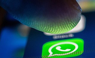 Sicherheitslücke in WhatsApp für Apple-Geräte wurde behoben: Nutzer sollten dringend die neueste Version installieren. - Zacharie Scheurer/dpa-tmn