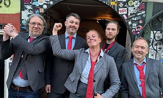Das Kandidatenteam der "Partei": (v.l.) Rainer Drees, Chris Loth, Lena Oberbäumer, Bjarne Lange und Daniel Hofmann. - Die Partei