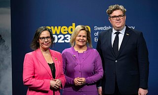 Maria Malmer Stenergard (l.), Nancy Faeser und Gunnar Strommer, Justizminister von Schweden, während des ersten informellen Ministertreffens der schwedischen EU-Ratspräsidentschaft. - Pontus Lundahl/TT News Agency/AP/dpa