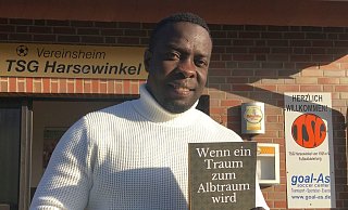 Dass er der TSG Harsewinkel viel zu verdanken hat, wird in dem Buch von John Mfilu deutlich. Zu beziehen ist das im Selbstverlag produzierte Werk als Taschenbuch und E-book bei Amazon. - Wolfgang Temme