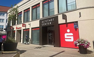 Der neue Sparkassen-Standort am Herforder Augustinerplatz. - Lüdeking Der neue Sparkassen-Standort am Herforder Augustinerplatz. - Lüdeking