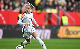 Kann die Debatte über die Stoff-Auswahl nicht ganz nachvollziehen: Giulia Gwinn. - Sebastian Christoph Gollnow/dpa