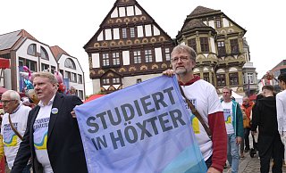 Höxter geht gegen das Hochschul-Aus und für den Erhalt der Lehre der TH OWL in der Weserstadt auf die Straße. - Thomas Kube
