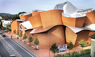 Sorgt in Herford für Furore: Das Marta-Museum. - Frank-Michael Kiel-Steinkamp