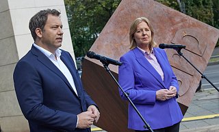 Die SPD-Chefs vor einer Klausur des Parteivorstands in Berlin. - Joerg Carstensen/dpa