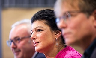 Das BSW plädiert dafür, Deutschland solle sich dann nicht an EU-Regeln halten, «wenn sie wirtschaftlicher Vernunft, sozialer Gerechtigkeit, Frieden, Demokratie und Meinungsfreiheit zuwiderlaufen». - Lando Hass/dpa
