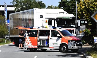 Ein Rettungshubschrauber ist umgehend zum Unfallort ausgerückt und brachte den 88-Jährigen in eine Spezialklinik. - Andreas Eickhoff