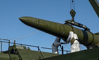 Das russische Militär setzt immer wieder ballistische Raketen des Typs Iskander gegen Ziele in der Ukraine ein. (Archivbild) - -/Russian Defense Ministry Press Service/AP/dpa