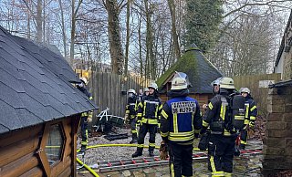 Die Feuerwehr musste am Sonntag zu einem Saunabrand in Bielefeld ausrücken. - Paul Brinkmann