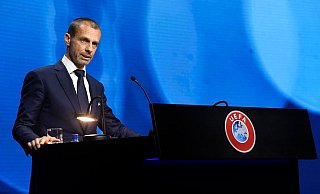 Aleksander Ceferin ist der Präsident der UEFA. - Foto: Richard Juilliart/UEFA/AP/dpa