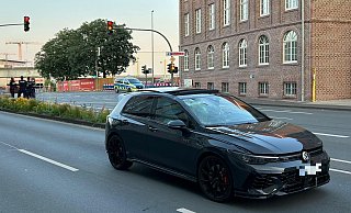 Der schwere Unfall ereignete sich etwa in Höhe der Friedrich-Ebert-Straße 73 in Gütersloh. - Christian Bröder