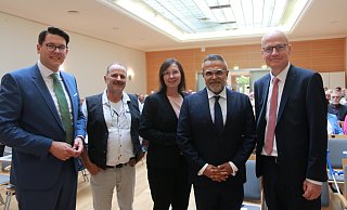 Freuen sich über eine rege Beteiligung (v. l.): Joachim Ebmeyer, Mathias Polster, Katharina Hartwig, Ali Toprak und Ralph Brinkhaus. - Claus Frickemeier