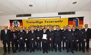 Zahlreiche Ehrungen und Beförderungen wurden bei der Jahreshauptversammlung des Löschzuges Höxter ausgesprochen. - Heinz Kube/ FFW