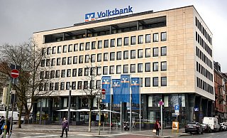 Die Zentrale der Volksbank Bielefeld-Gütersloh am Kesselbrink. - Barbara Franke