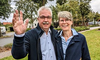 Amtsinhaber Norbert Hofnagel (CDU) muss sich in Willebadessen der Stichwahl stellen. Seine Ehefrau Gisela stärkt ihm den Rücken. - Burkhard Battran