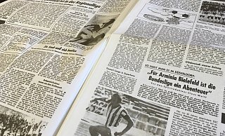 Einblick: So sieht die historische Arminia-Zeitung von innen aus.