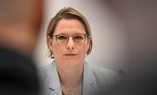 Hubig will gegen voyeuristische Aufnahmen vorgehen. - Jennifer Brückner/dpa