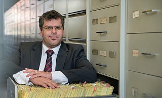 Nimmt Untersuchungen auf: Jens Rommel, Leiter der Zentralen Stelle zur Aufklärung nationalsozialistischer Verbrechen. Foto: dpa - Verwendung weltweit