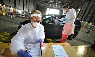 Bielefelder Urlauber, die aus Risikogebieten heimkehren, müssen sich (kostenlos) testen lassen oder direkt 14 Tage in Quarantäne gehen.  - Andreas Frücht
