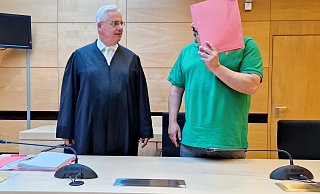 Verteidiger Ralf Jordan und der verurteilte Kamal H.: Bei ihm die Sicherungsverwahrung noch nicht vom Tisch. - Ilja Regier