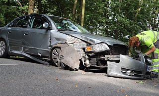 Der Audi kam nach der wuchtigen Kollision schwer demoliert zum Stehen. - Charlotte Mahncke