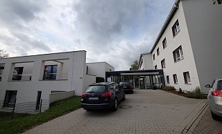 Am Dienstag führte die Polizei eine Razzia in der Einrichtung in Bad Oeynhausen durch. - Thorsten Gödecker