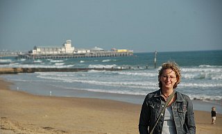 Patricia Meyer an Englands Küste.