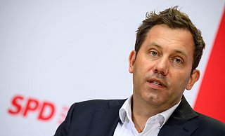 SPD-Chef Lars Klingbeil hat sich zum Nato-Beitritt der Ukraine geäußert. - Bernd von Jutrczenka/dpa