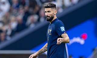 Frankreichs Olivier Giroud auf dem Spielfeld. - Tom Weller/dpa