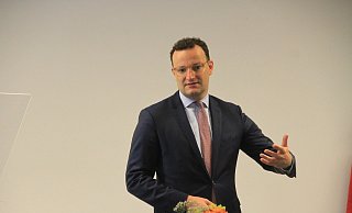 Bundesgesundheitsminister Jens Spahn bei seinem Besuch in Steinheim. - Madita Schellenberg