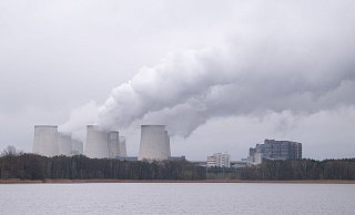 Die Industrie setzt im Bereich Energie vermehrt auf Stein- und Braunkohle, aber auch auf mehr Erneuerbare Energien. - Sebastian Kahnert/dpa