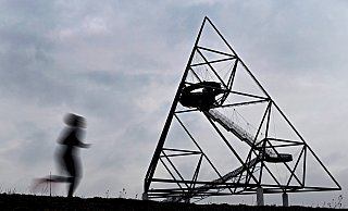"Tetraeder" in Bottrop: Der Stadt droht eine schwere Finanzkrise. - Federico Gambarini/dpa