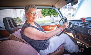 Am Trabant der Bielefelderin Catrin Gahr-Goldbeck sind fast alle Teile im Originalzustand. - Mike-Dennis Müller