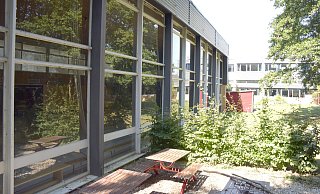 Die Sanierungsarbeiten an der Halle der Grundschule Besenkamp sind vorerst einmal gestoppt. Jetzt werden neue Pläne geschmiedet. - Andreas Sundermeier